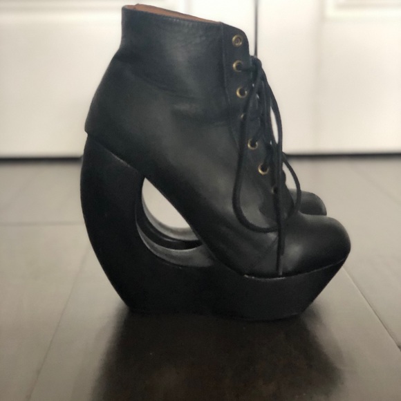 Most fabulous Shoes!! - Picture 1 of 7